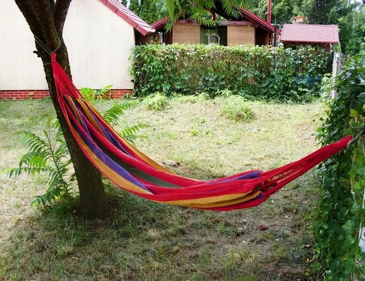 Hamac din bumbac pentru o vara relaxanta