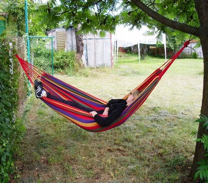 Hamac din bumbac pentru o vara relaxanta