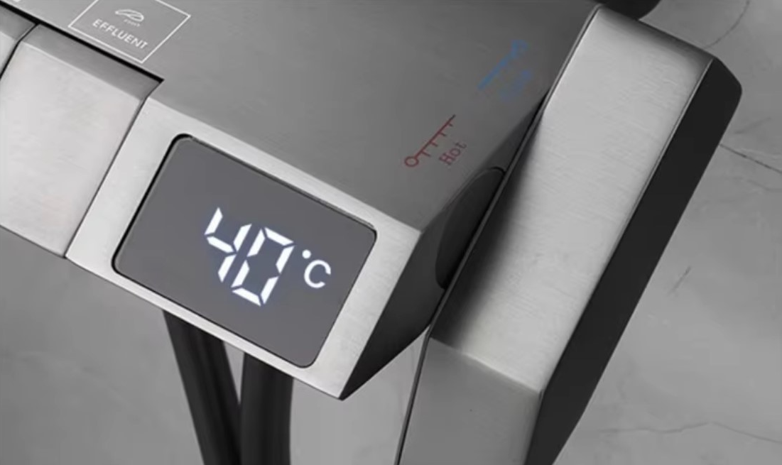 Coloana Dus Smart , Control Termostatic, 4 Moduri de Pulverizare, Rotatie 360°, Para Dus si Robinet Ascuns, Fara Conectare Electrica